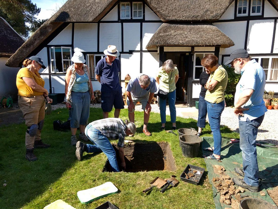 Appleton History Group doing archeological dig