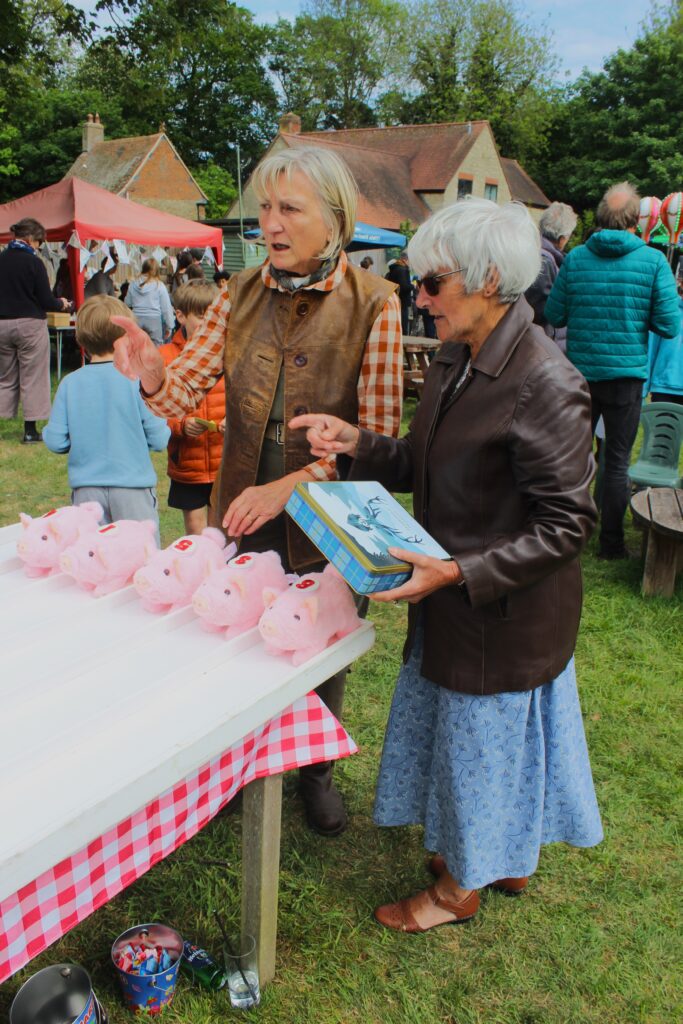 VE Day racing pigs 2025